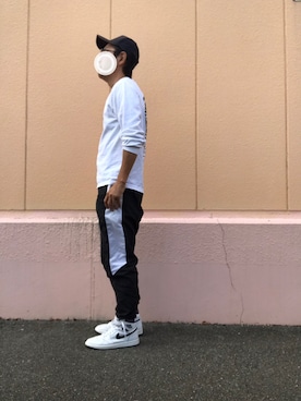 「ホワイトスニーカー」｜「アイテム（帽子）」を使った、max190さん（メンズ・170cm）の秋コーディネート