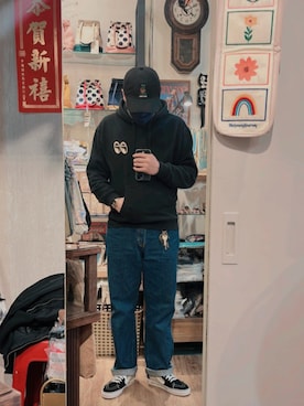 「RAT FINK（ラットフィンク）のアイテム」を使った、Yu Shuo Changさん（メンズ・180cm）の冬コーディネート