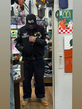 「アイテム（スタジャン）」を使った、Yu Shuo Changさん（メンズ・180cm）の冬コーディネート