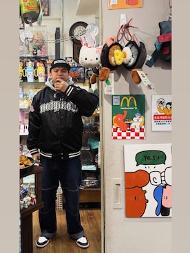 「Dickies（ディッキーズ）のアイテム（パンツ）」を使った、Yu Shuo Changさん（メンズ・180cm）の冬コーディネート