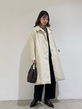 「アイテム（ダウンジャケット/コート、ベージュ系）」を使った、Shihoさん（レディース・168cm）の秋コーディネート