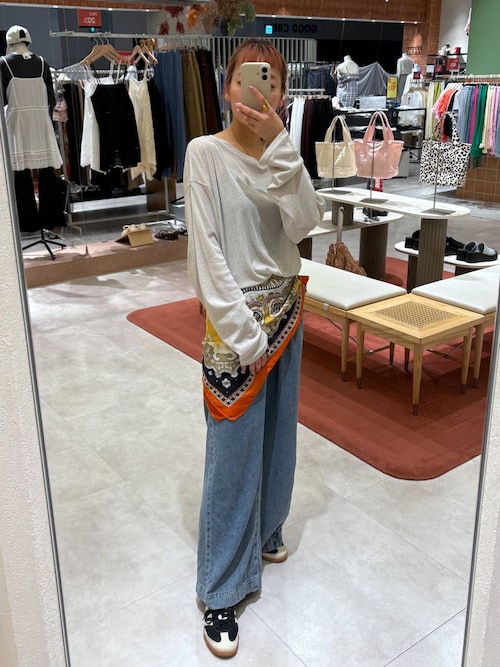 エトロ　バンダナ　スカーフ ETRO（エトロ）バンダナ・スカーフ 青 サイズ:- レディース