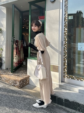 「idem（イデム）のアイテム（パンプス）」を使った、村田倫子さん（レディース・163cm）の春コーディネート