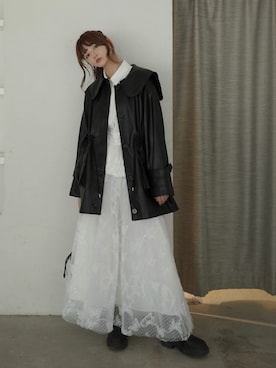 「アイテム（ノーカラージャケット）」を使った、村田倫子さん（レディース・163cm）の秋コーディネート