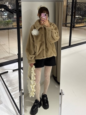 「アイテム（その他アウター）」を使った、村田倫子さん（レディース・163cm）の秋コーディネート