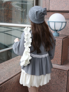 「アイテム（ニットキャップ/ビーニー）」を使った、村田倫子さん（レディース・163cm）の冬コーディネート