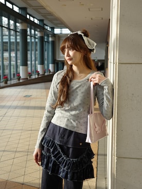 「idem（イデム）のアイテム（トップス）」を使った、村田倫子さん（レディース・163cm）の春コーディネート