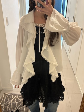 「idem(イデム)のruffle collared blouse / ラッフルカラーブラウス(シャツ/ブラウス)」を使った、村田倫子さん(レディース・163cm)の冬コーディネート