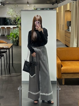 「アイテム（バレッタ/ヘアクリップ）」を使った、村田倫子さん（レディース・163cm）の秋コーディネート