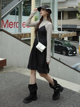 「アイテム（キャスケット）」を使った、村田倫子さん（レディース・163cm）の秋コーディネート