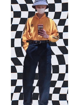 「UNIQLO（ユニクロ）のハイライズワイドストレートジーンズ（デニムパンツ）」を使った、ᑒさん（レディース・168cm）の秋コーディネート