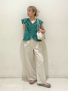 「N.（N. Natural Beauty Basic）（エヌエヌナチュラルビューティーベーシック）のラッフルブラウス（シャツ/ブラウス、グリーン系）」を使った、ichi🌻さん（レディース・155cm）の夏コーディネート
