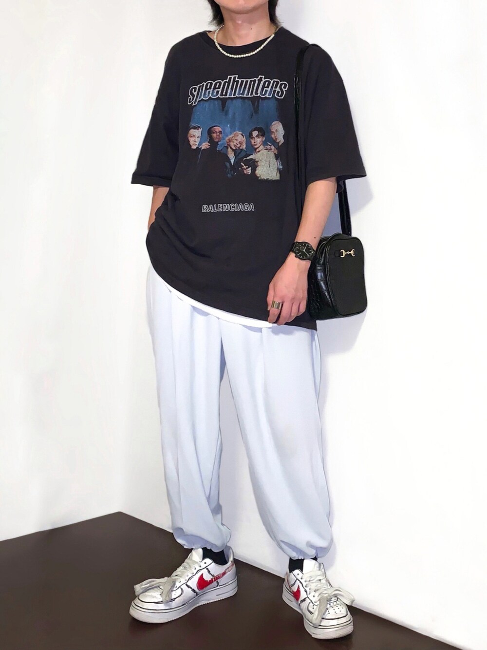【関税＆送料込み】Balenciaga T-Shirt 関税込み】ロゴ入り コットンジャージー ブラックTシャツ