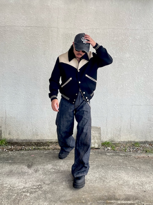「NVRFRGT(ネヴァーフォーゲット)のNVRFRGT / ネヴァーフォーゲット 3D TWISTED WIDE LEG JEANS/RAW IN(デニムパンツ)」を使った、qsssy さん(メンズ・160cm)の秋コーディネート