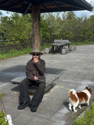 「soerte（ソエルテ）のWide Buggy Vintage Like Denim Pants / ワイドバギーヴィンテージライクデニムパンツ【泥加工 / ケミカルウォッシュ加工】（デニムパンツ）」を使った、qsssy さん（メンズ・160cm）の春コーディネート