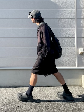 「アイテム（サンダル）」を使った、qsssy さん（メンズ・160cm）の秋コーディネート