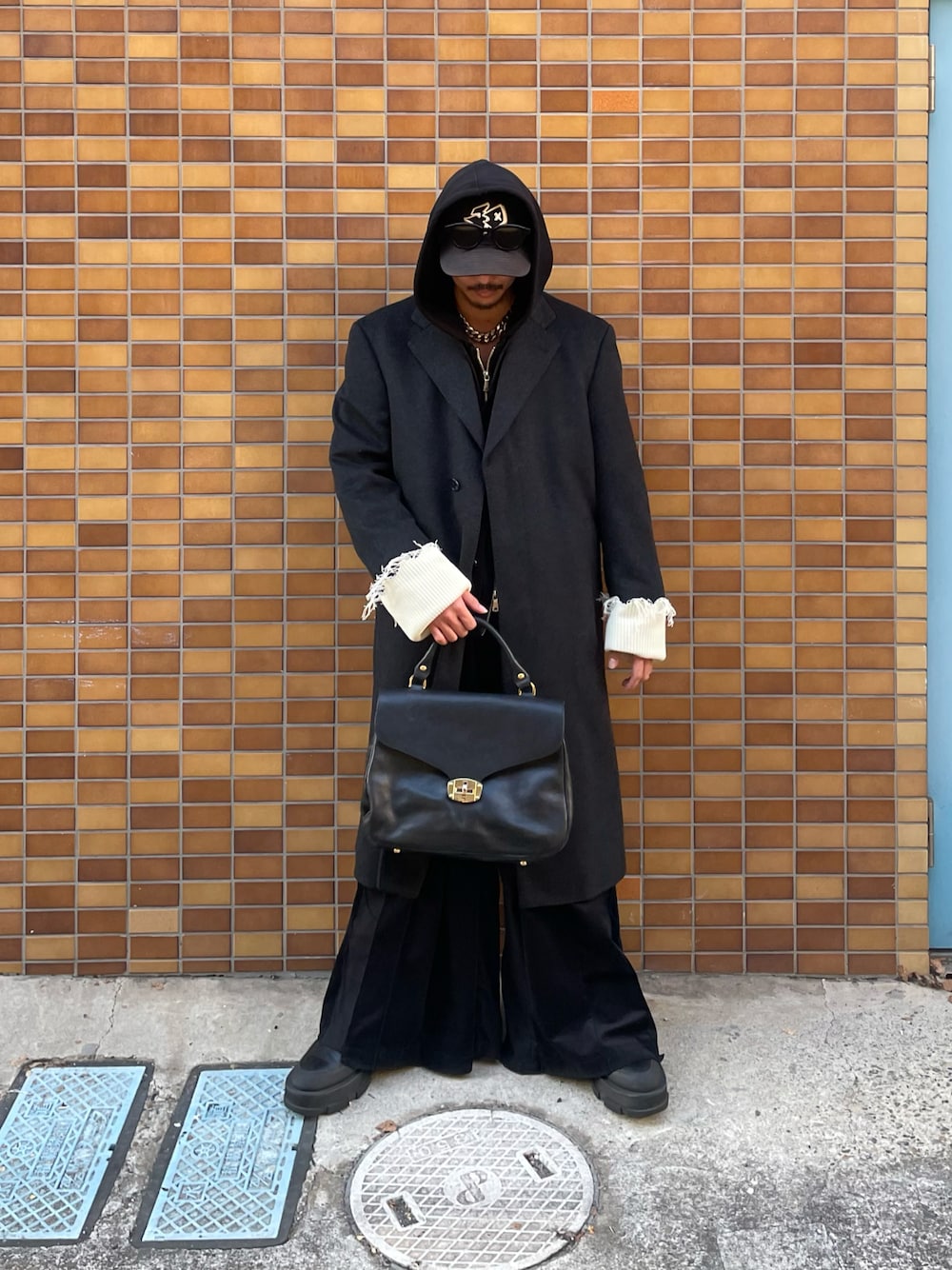 「TASTE by Knitの【TASTE by Knit】Color sleeve line cardigan（カーディガン/ボレロ、ブラック系）」を使った、qsssy さん（メンズ・160cm）の冬コーディネートの1枚目の写真