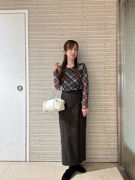 「SENSE OF PLACE by URBAN RESEARCH(センスオブプレイスバイアーバンリサーチ)のチェックシアードレープトップ(その他トップス、ブラック系)」を使った、Maiさん(レディース・156cm)の秋コーディネート