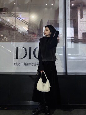 Una Yangさんのコーディネート