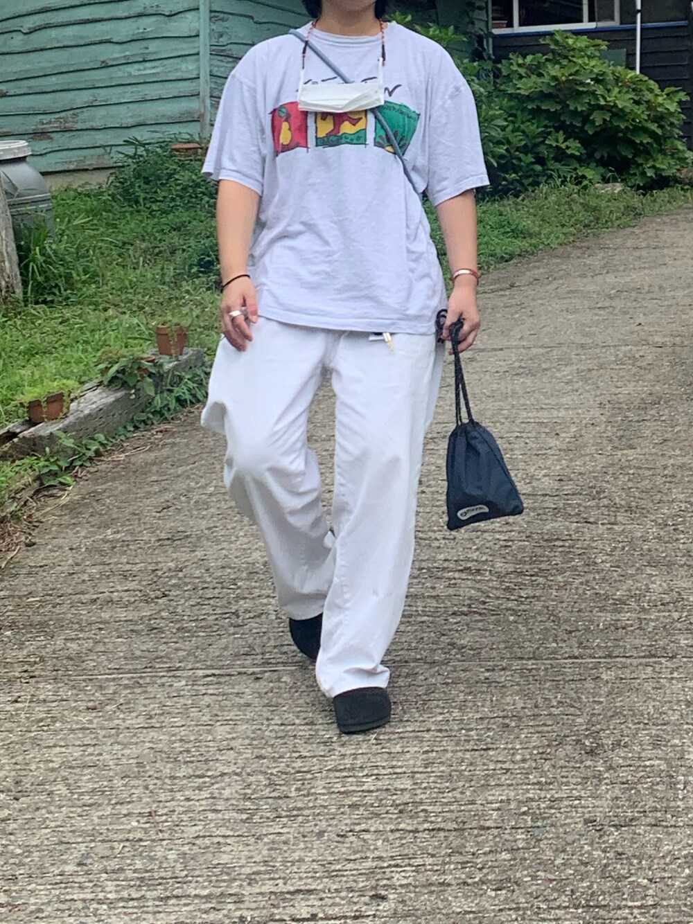 「古着、used、Polo Ralph Lauren、ホワイトパンツ、birkenstock、boston、OUTDOOR PRODUCTS、YOSEMITE」｜「usedのアイテム（Tシャツ/カットソー、グレー系）」を使った、sunさん（メンズ・158cm）の秋コーディネートの1枚目の写真