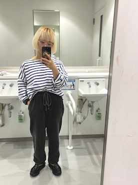 「アイテム（スウェットパンツ）」を使った、madoka さん（レディース・152cm）の秋コーディネート