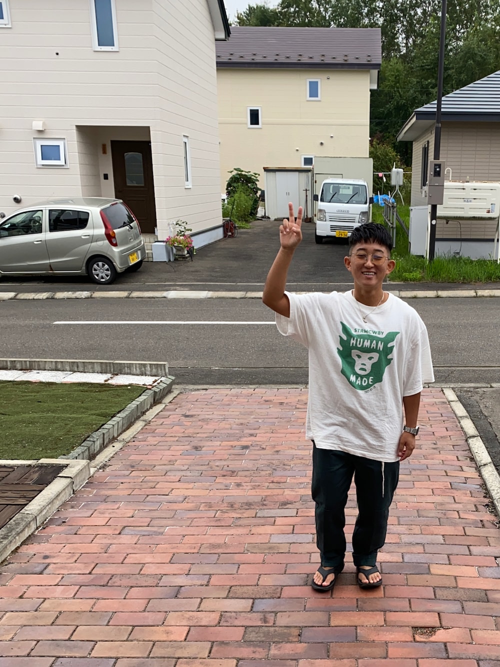 「HUMAN MADEのアイテム（Tシャツ/カットソー、グリーン系）」を使った、okatashiさん（メンズ・156cm）の秋コーディネートの1枚目の写真