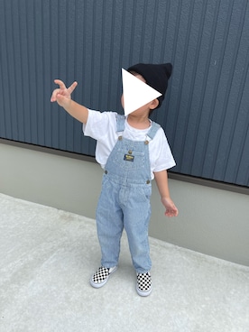 「OSHKOSH（オシュコシュ）のアイテム（サロペット/オーバーオール）」を使った、𝚜𝚘𝚞𝚔𝚞𝚗さん（キッズ・90cm）の秋コーディネート