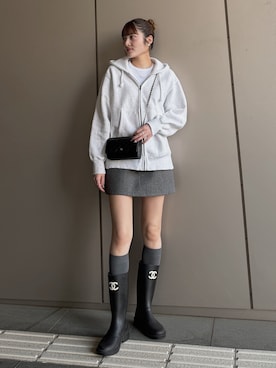 「CHANEL（シャネル）のアイテム（レインシューズ、ブラック系）」を使った、Haruka ❤︎さん（レディース・168cm）の春コーディネート
