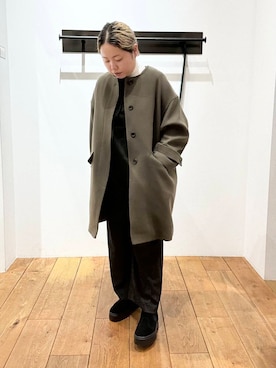 「アイテム（ノーカラーコート）」を使った、チコたんさん（レディース・156cm）の秋コーディネート