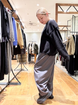 「アイテム（ローファー）」を使った、チコたんさん（レディース・156cm）の秋コーディネート
