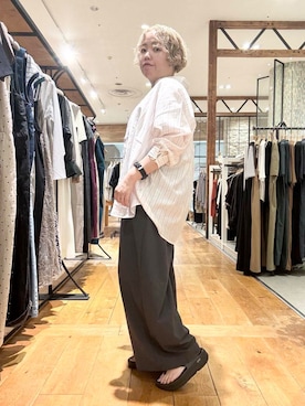 「イエベ春」｜「アイテム（グレー系）」を使った、チコたんさん（レディース・156cm）の夏コーディネート
