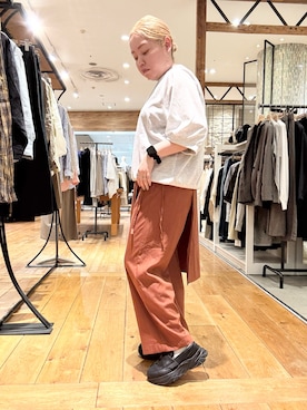 「NANGA（ナンガ）のアイテム」を使った、チコたんさん（レディース・156cm）の春コーディネート