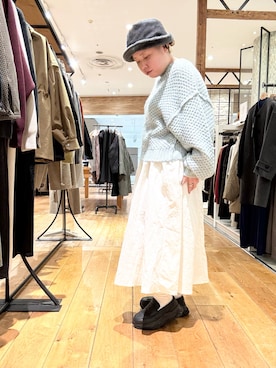 「アイテム（ローファー）」を使った、チコたんさん（レディース・156cm）の秋コーディネート