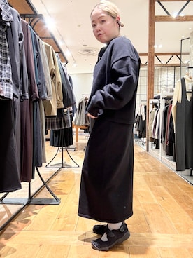 「アイテム（カーディガン/ボレロ）」を使った、チコたんさん（レディース・156cm・40代）の秋コーディネート