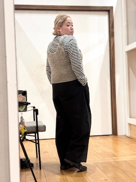 「URBAN RESEARCH DOORS（アーバンリサーチドアーズ）のコットンラウンドヘムカットソー（Tシャツ/カットソー、ホワイト系）」を使った、チコたんさん（レディース・156cm）の秋コーディネート
