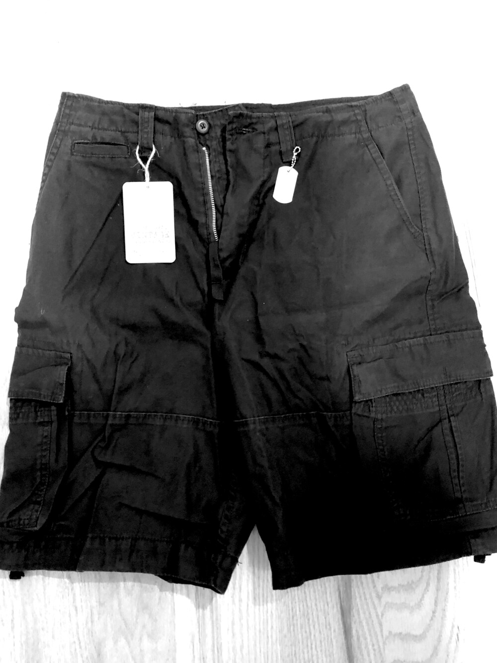 「summer、VINTAGE、ROTHCO、shorts」｜「ROTHCOのアイテム（パンツ、ブラック系）」を使った、Taichiさん（メンズ・31cm）の夏コーディネートの1枚目の写真