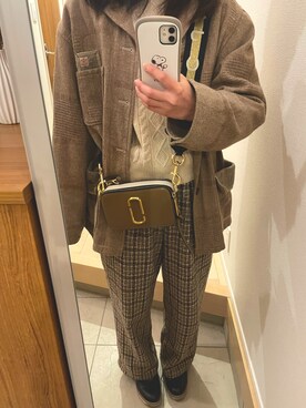 「MARC JACOBS（マークジェイコブス）のアイテム（バッグ）」を使った、a i k aさん（レディース・160cm・20代）の冬コーディネート
