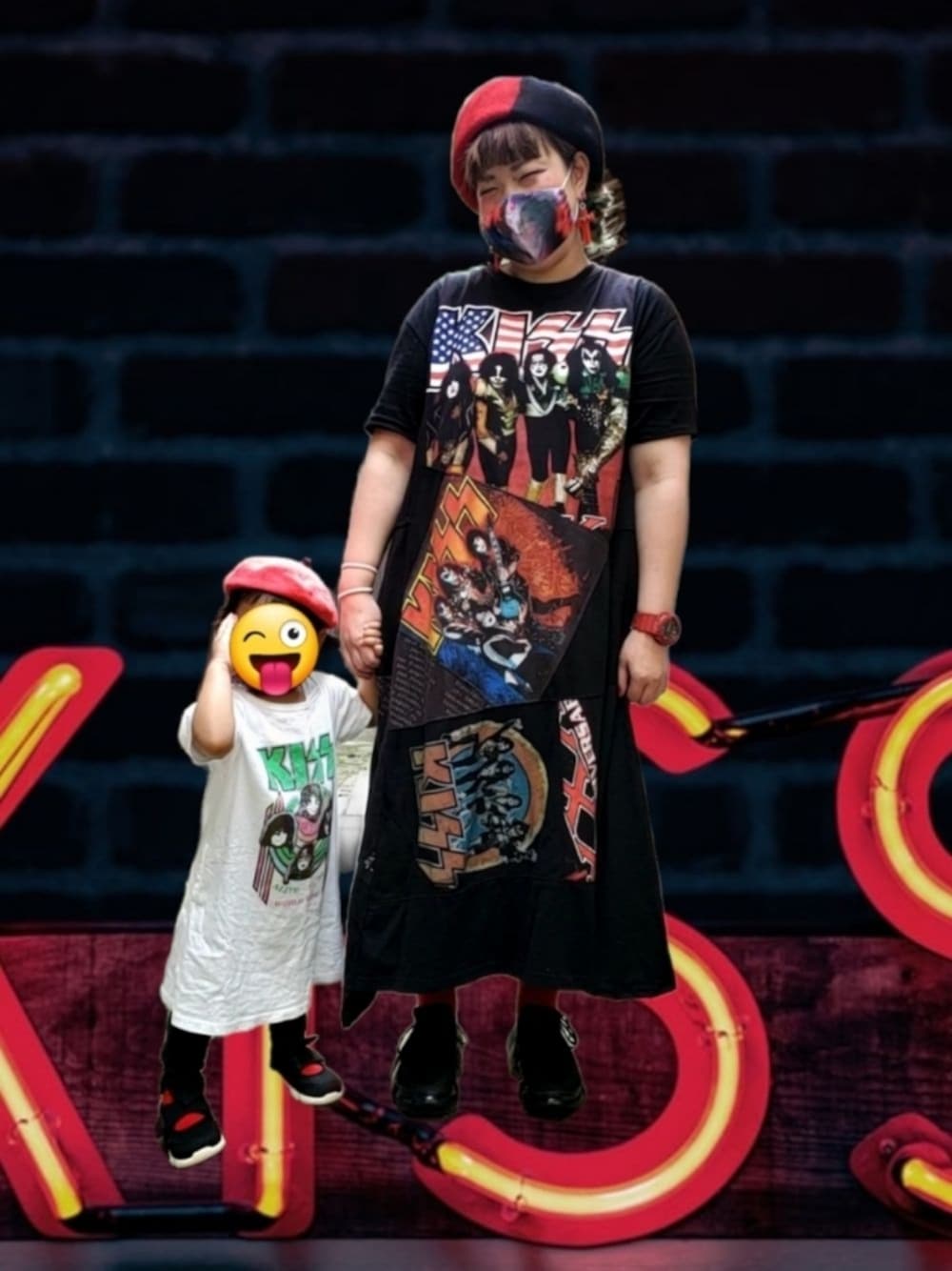 「kiss、KAYA、Branshes、rock、親子コーデ、個性的、リメイク、リメイクワンピース、リンクコーデ、おやこーで。、おそろいコーデ、でぶ、ぽっちゃり」｜「KAYAのアイテム（ワンピース、ブラック系）」を使った、もこもこさん（レディース・162cm）の秋コーディネートの1枚目の写真