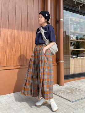 「夏秋ミックス」｜「アイテム（バッグ）」を使った、CHIHIROさん（レディース・161cm）の秋コーディネート