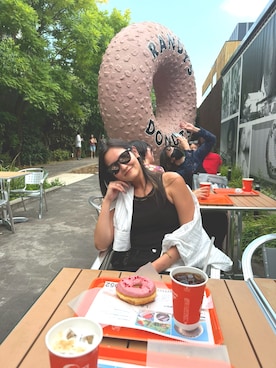 「OAKLEY（オークリー）のアイテム」を使った、Misaki さん（レディース・162cm）の夏コーディネート