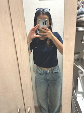 「LACOSTE（ラコステ）のアイテム（Tシャツ/カットソー、ブルー系）」を使った、Misaki さん（レディース・162cm）の夏コーディネート