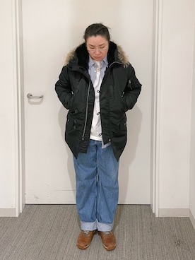「ペインターパンツ」｜「アイテム（ミリタリージャケット）」を使った、misiaさん（レディース・165cm）の冬コーディネート