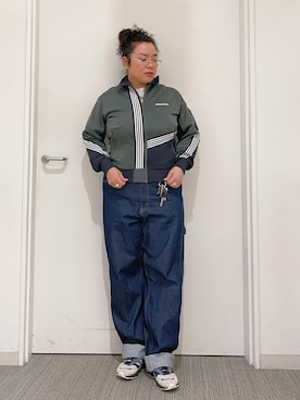 「ペインターパンツ」｜「アイテム（ジャージ）」を使った、misiaさん（レディース・165cm）の夏コーディネート