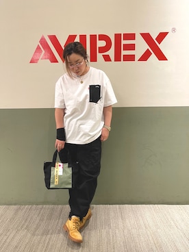 「ミニトート」｜「アイテム（カーゴパンツ）」を使った、misiaさん（レディース・165cm）の春コーディネート