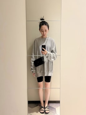 「PAZZO（パッゾ）のアイテム（Tシャツ/カットソー）」を使った、Monica!!さん（レディース・165cm）の春コーディネート