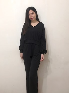 「LOVFEE（ラッフィ）のアイテム（トップス）」を使った、Amandaさん（レディース・161cm）の冬コーディネート