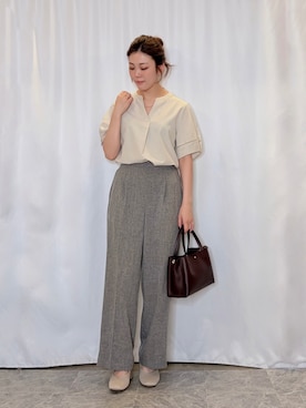 「SHOO・LA・RUE（シューラルー）の【洗濯後しわになりにくい／インせずきまる】麻調ハシゴレーススキッパーブラウス（シャツ/ブラウス、ホワイト系）」を使った、おうめさん（レディース）の夏コーディネート