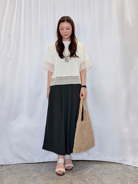 「SHOO・LA・RUE（シューラルー）の【洗濯機可/ひんやり/体型カバー/S-LL】レース使いがポイント デザインTシャツ（Tシャツ/カットソー、ホワイト系）」を使った、おうめさん（レディース）の春コーディネート