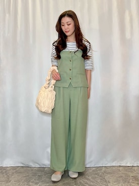 「アイテム（その他シューズ、グレー系）」を使った、おうめさん（レディース・160cm）の春コーディネート