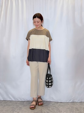 「SHOO・LA・RUE（シューラルー）の【ひんやり/UV/SS-3L/セットアップ可】さらさらぷるん イージーテーパードパンツ（その他パンツ、ベージュ系）」を使った、おうめさん（レディース）の春コーディネート